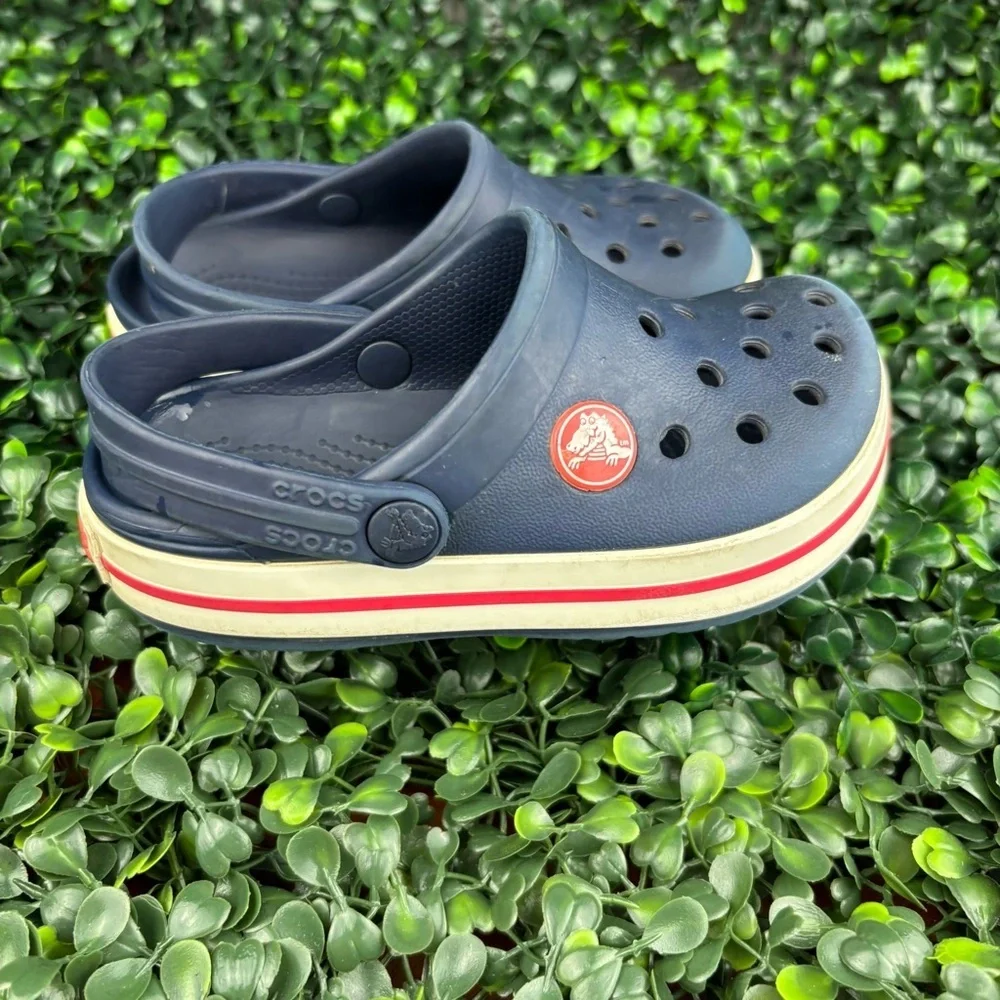 Crocs Navy Blue Kids Water Shoes Size 8/9